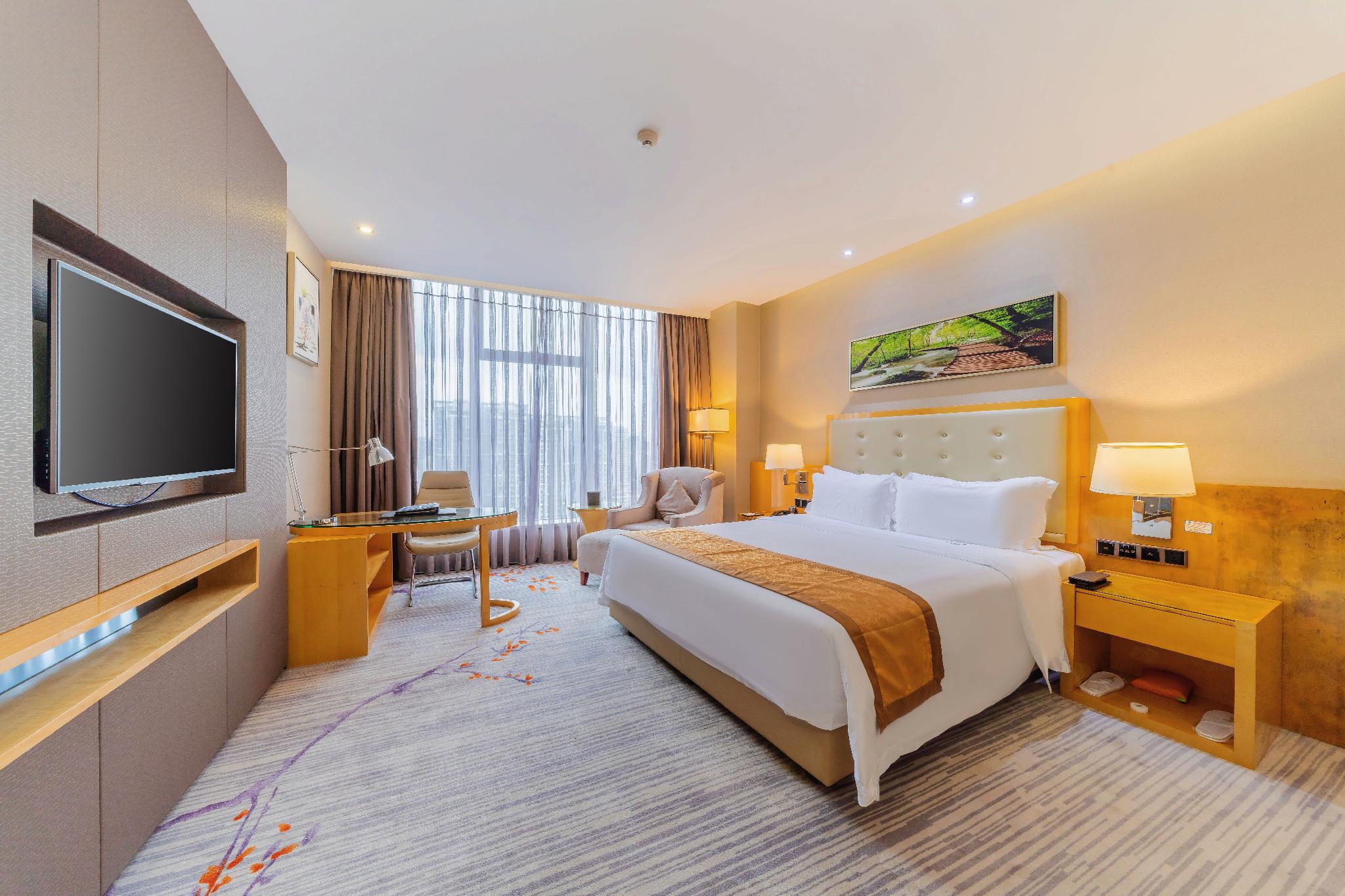 Golden Phoenix International Hotel 22/51