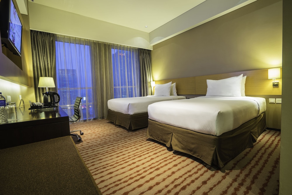 Js Luwansa Hotel And Convention Center 24/65