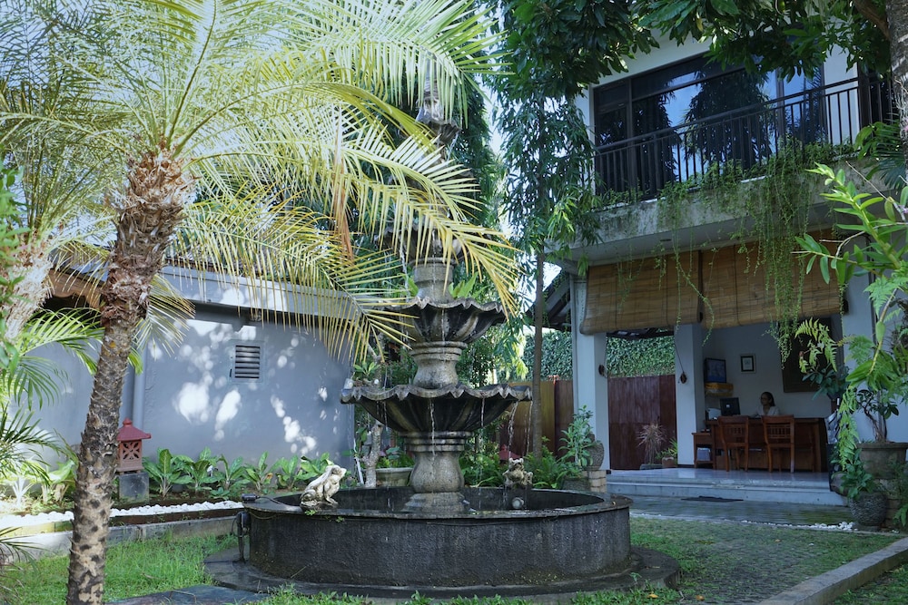 VILLA BERAWA BALI 69/77
