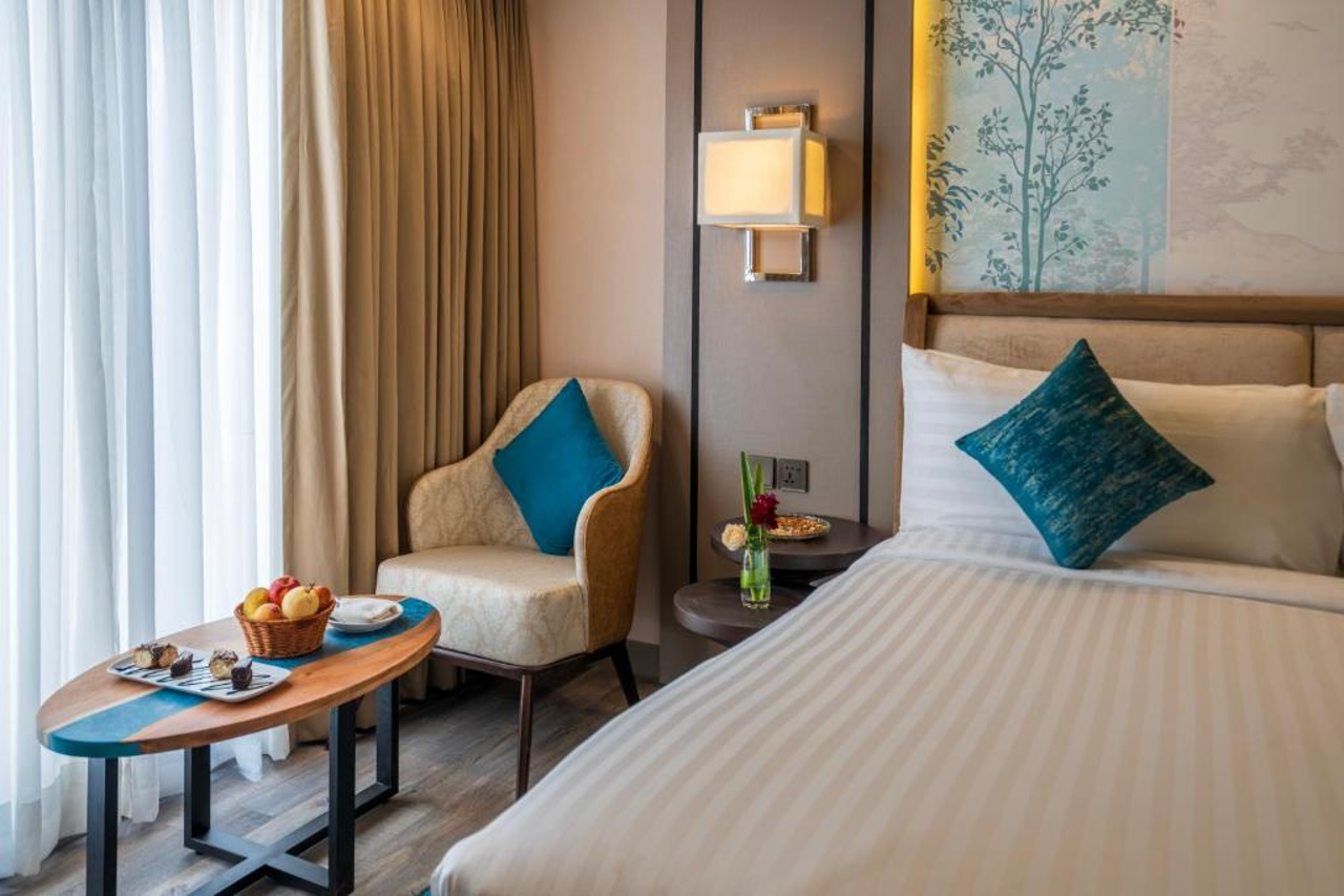 Pearl Continental Resort Attabad Lake 8/15