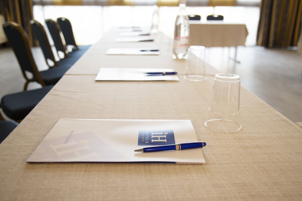iH Hotels Milano Eur - Trezzano sul Naviglio 43/44