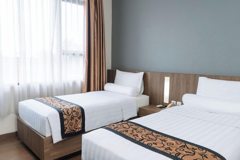 Anugrah Hotel 21/72