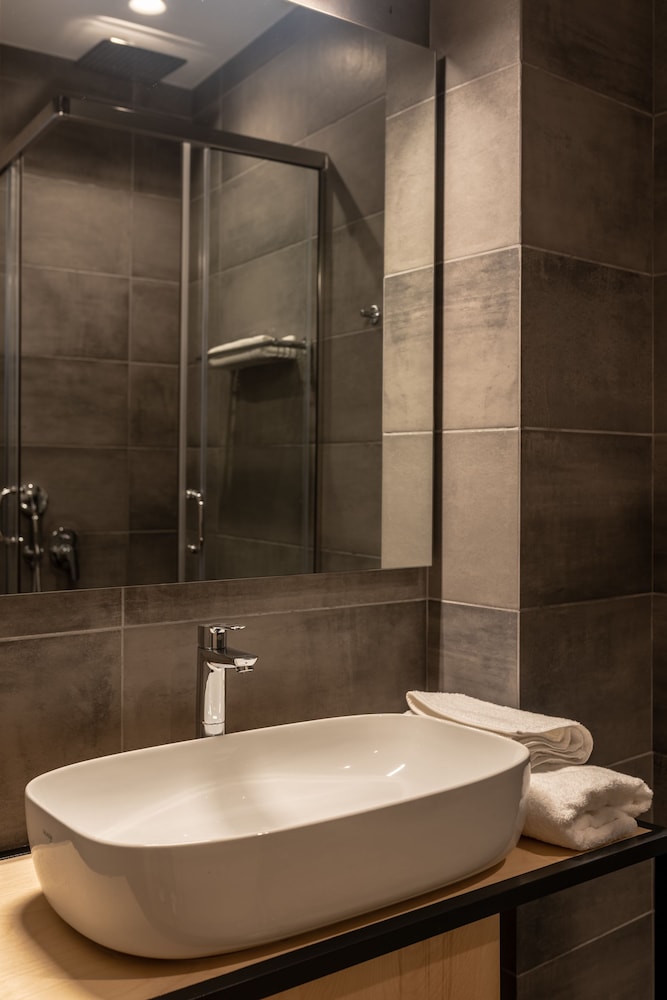 St Bjur Suites 47/50
