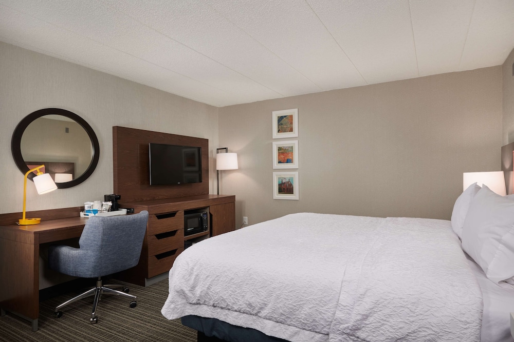 Hampton Inn Fairfax City 13/40