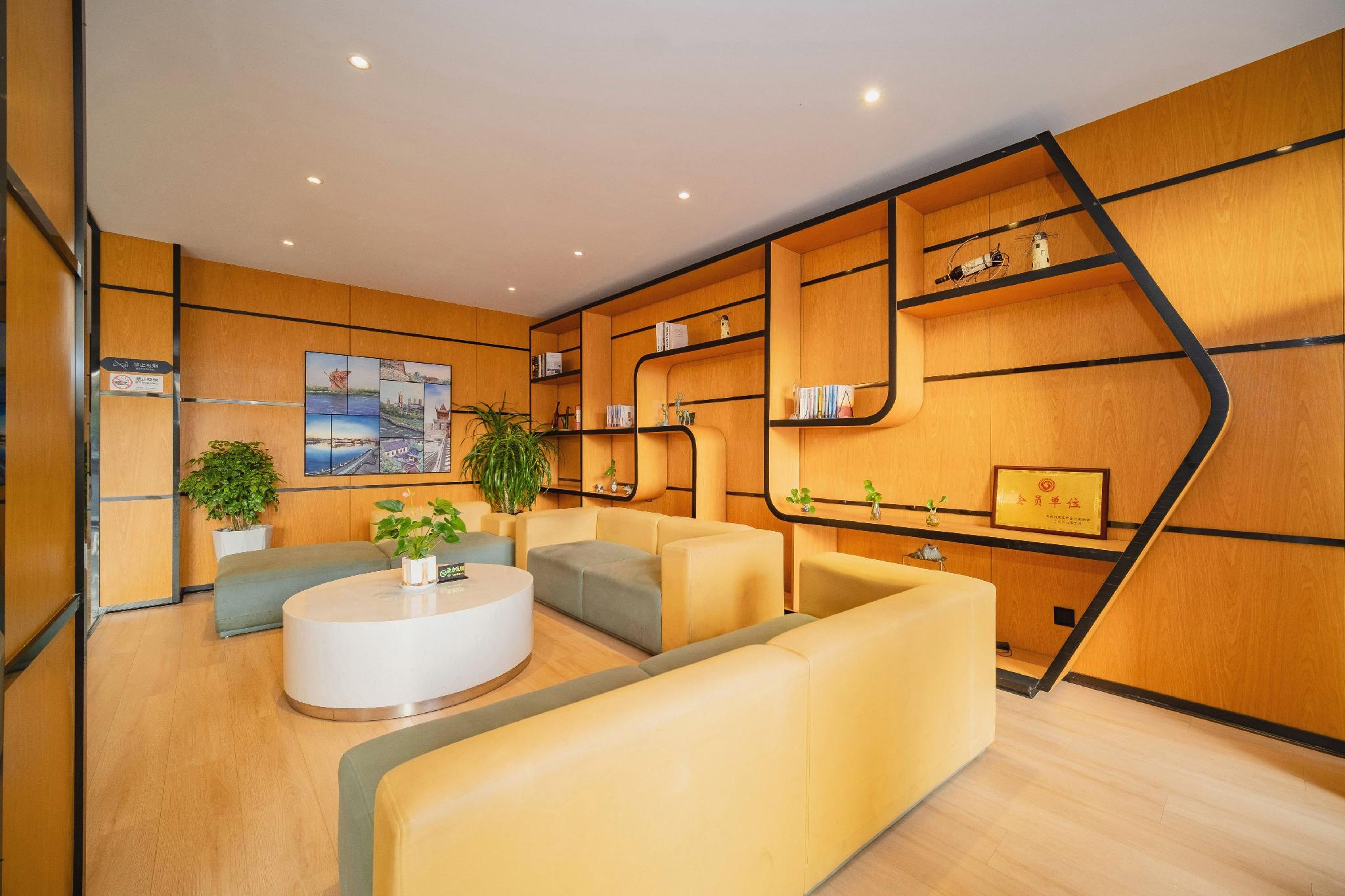 Chonpines Hotel Jingzhou Ancient City Dongmen 10/73