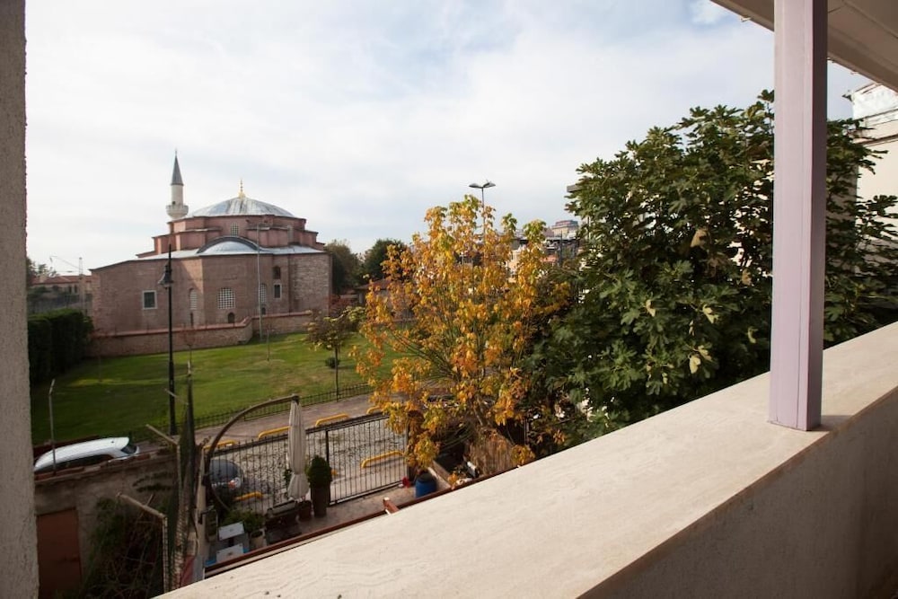 Sultanahmet Inn Hotel 46/50