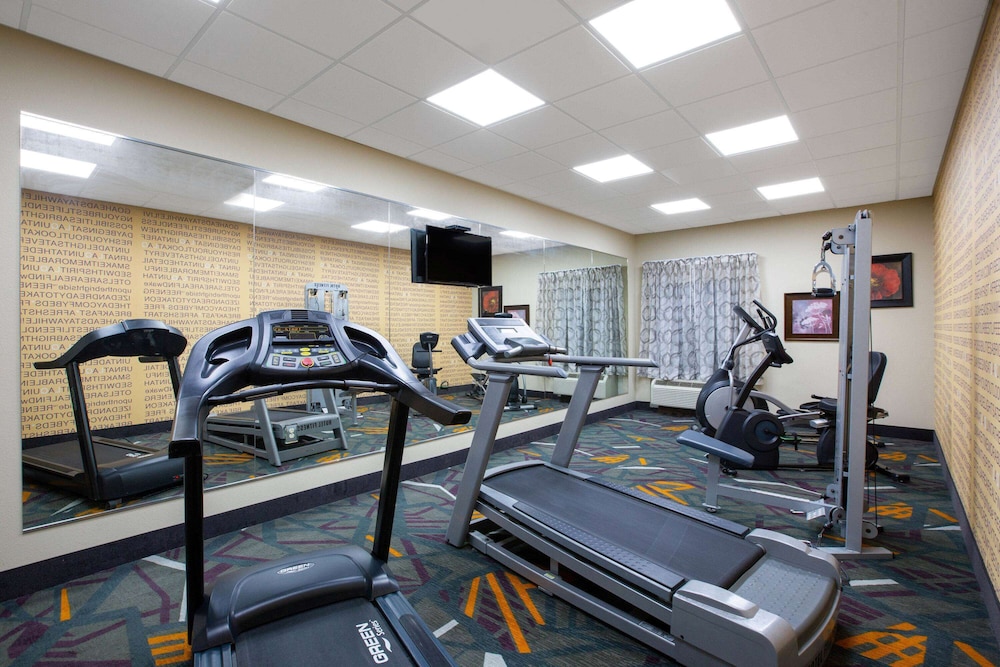 La Quinta Inn & Suites by Wyndham Tupelo 14/48