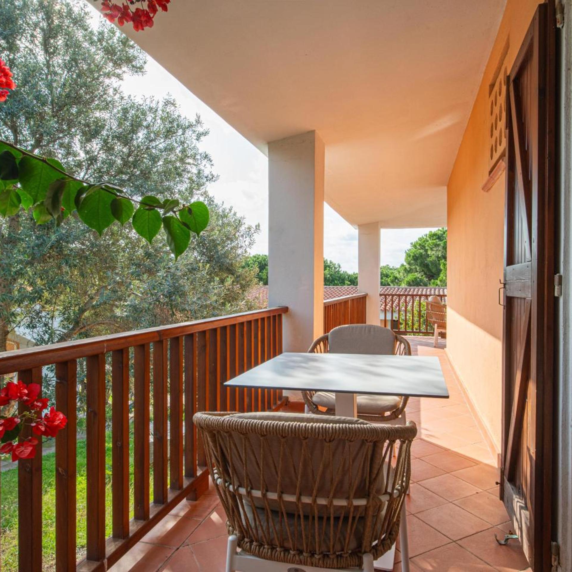Ahr Costa Serena Village 32/50