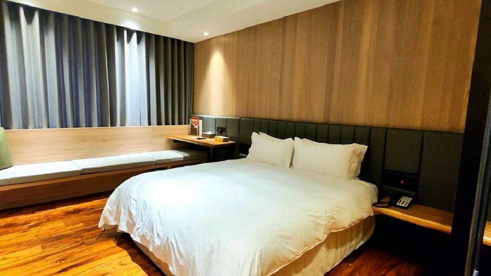 JSL hotel 17/70