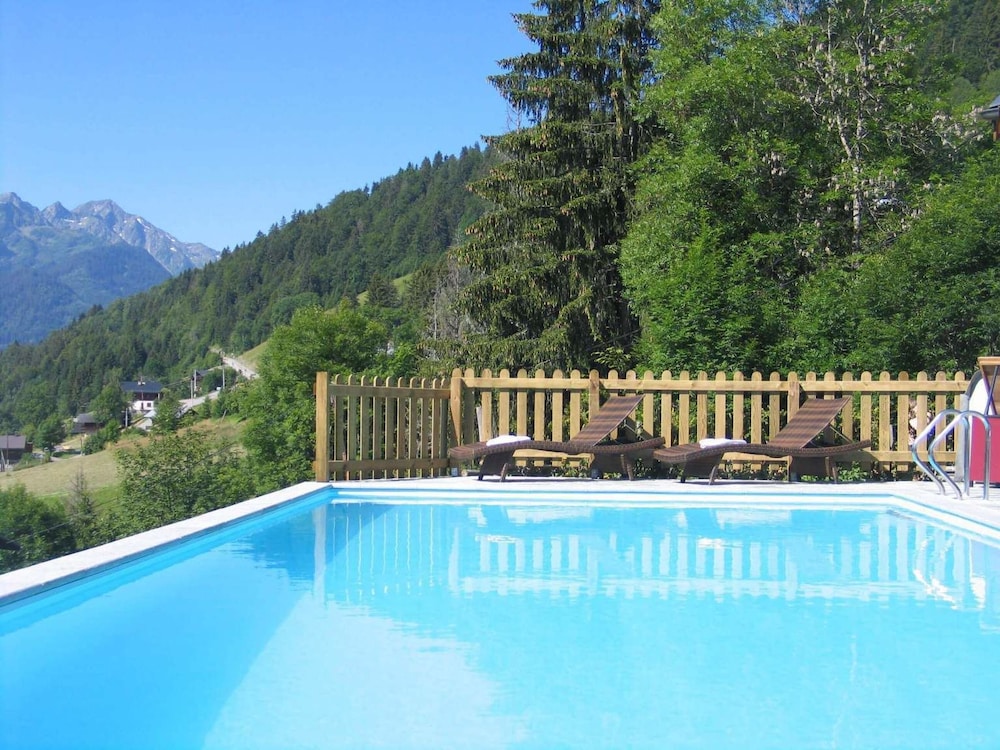 Chalet-Hotel La Ferme du Chozal, The Originals Relais (Hotel-Chalet de Tradition) 40/69