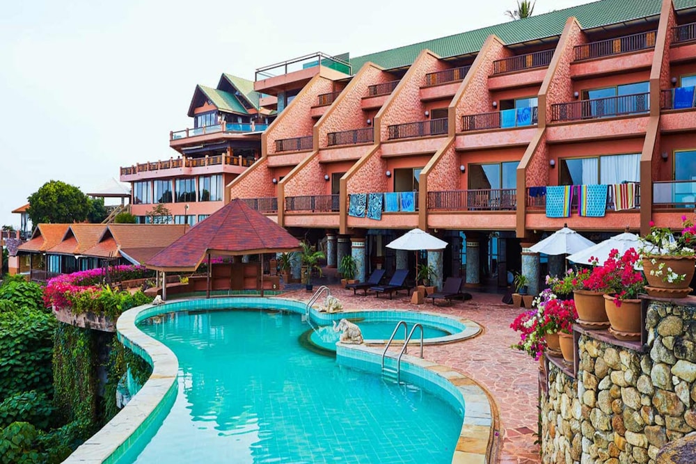 SAMUI BAYVIEW RESORT & SPA 4/66