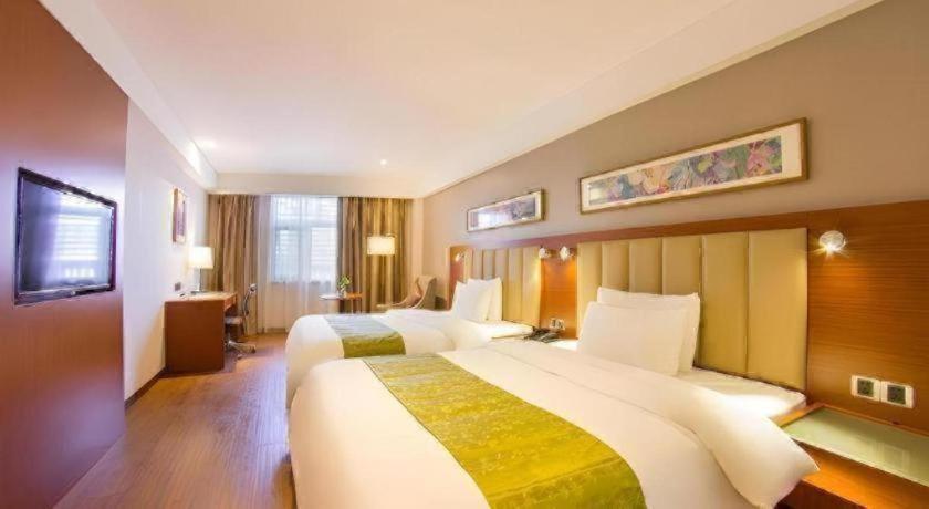 Yitel (Shanghai Hongqiao Linkong Industrial Park, Songhong Road Metro Station) 23/50