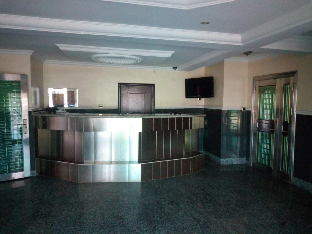 Modroy Hotel And Suites 3/14