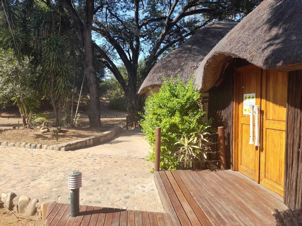 Bushriver Lodge 20/46