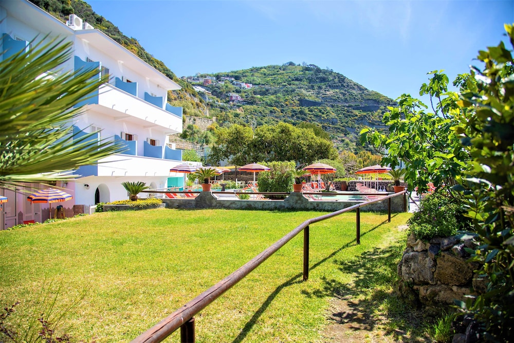 Hotel La Mandorla 44/50