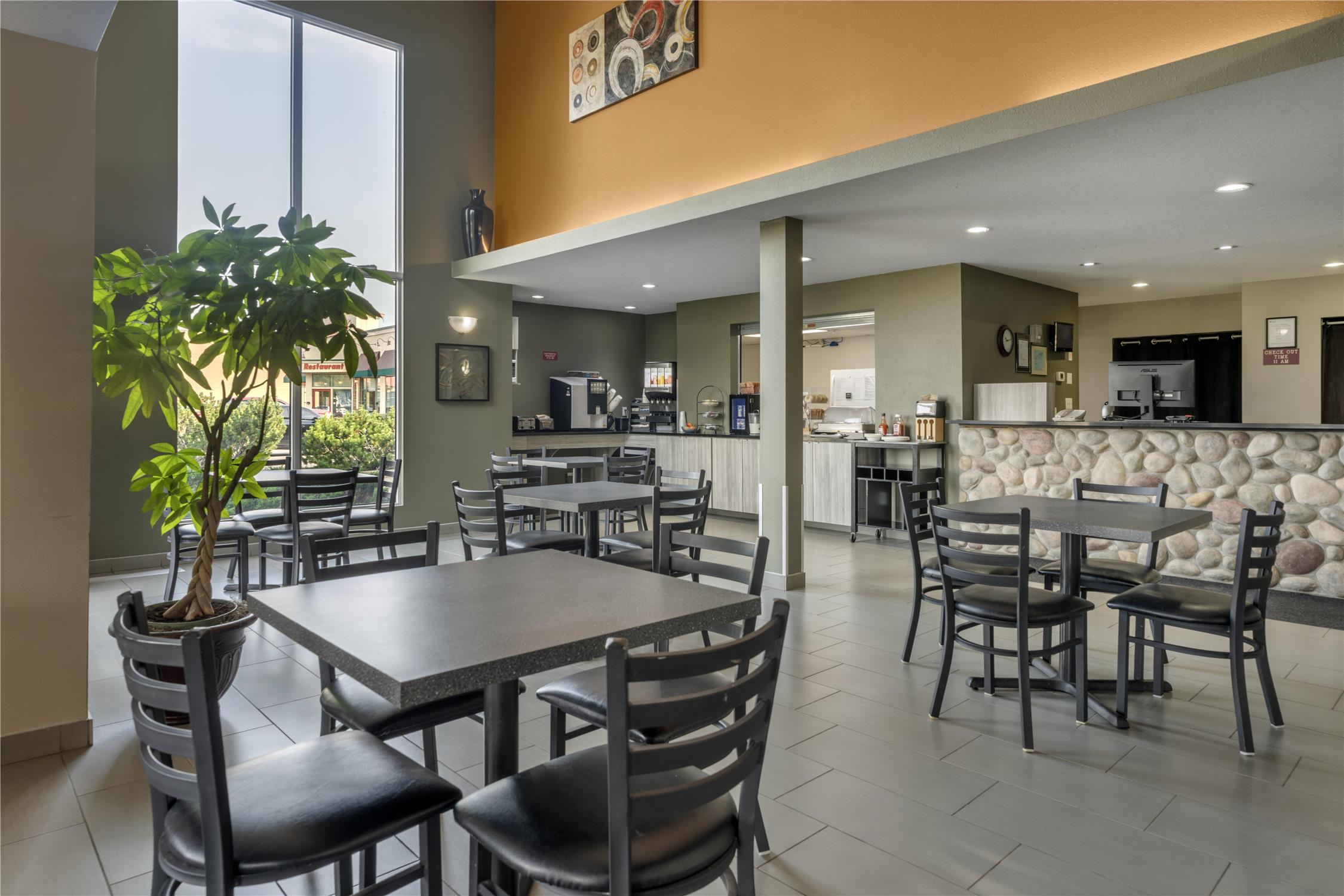 SureStay Plus Hotel By Best Western Lethbridge 11/16