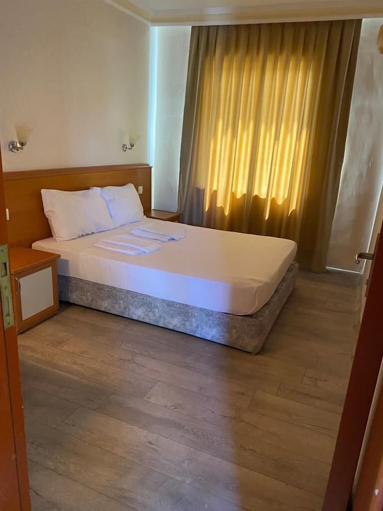 ECONOMY, DOUBLE BED