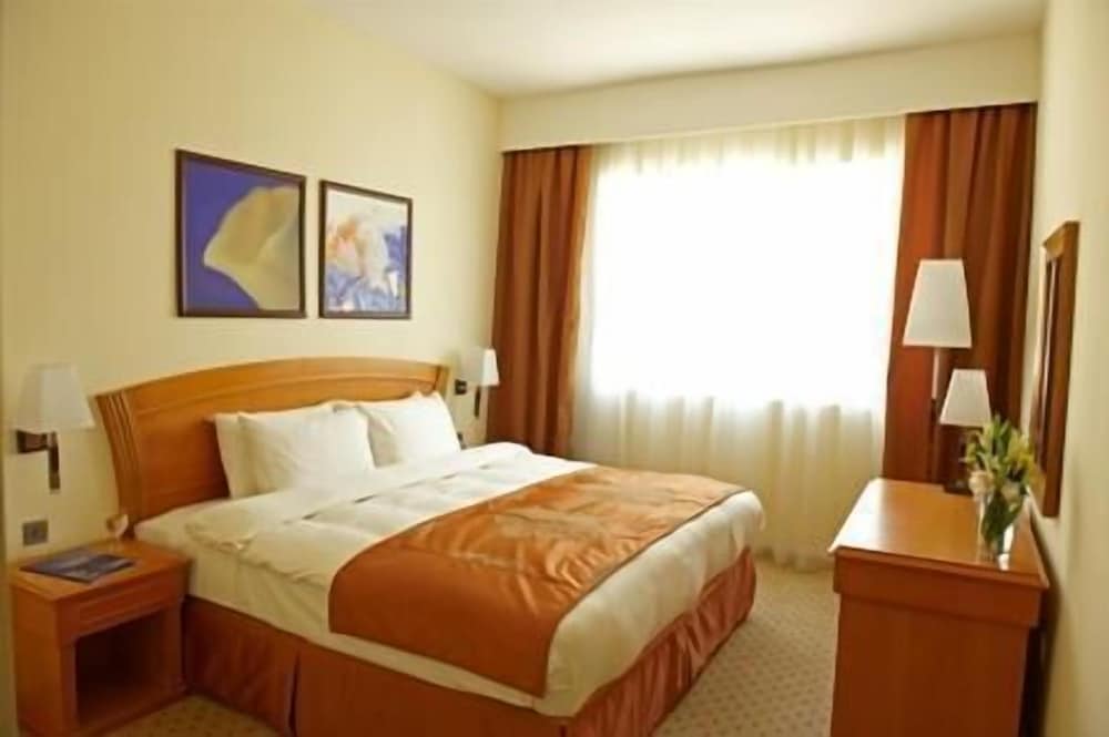 Golden Tulip Sharjah- Hotel Apartments in SHARJAH