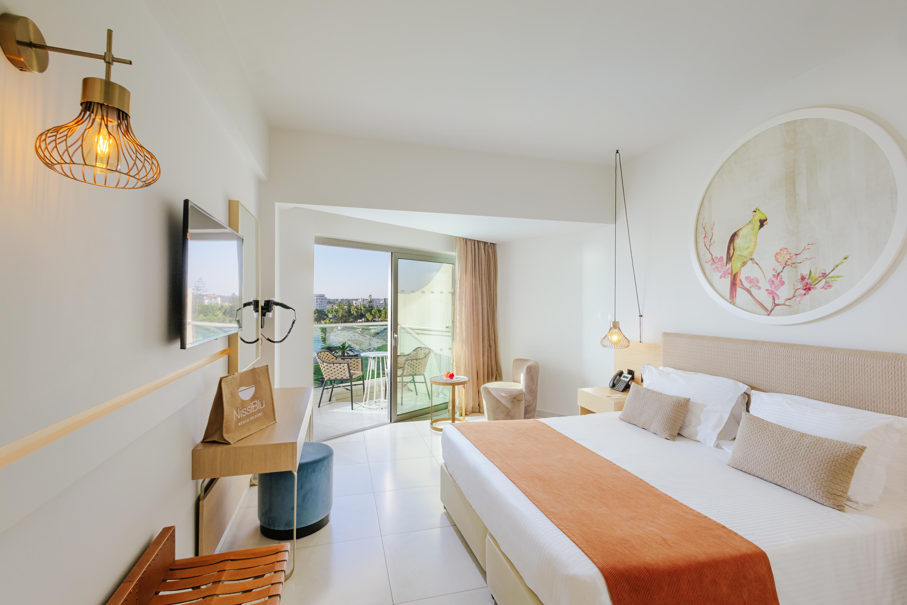 Superior, Sea View, Balcony or Terrace