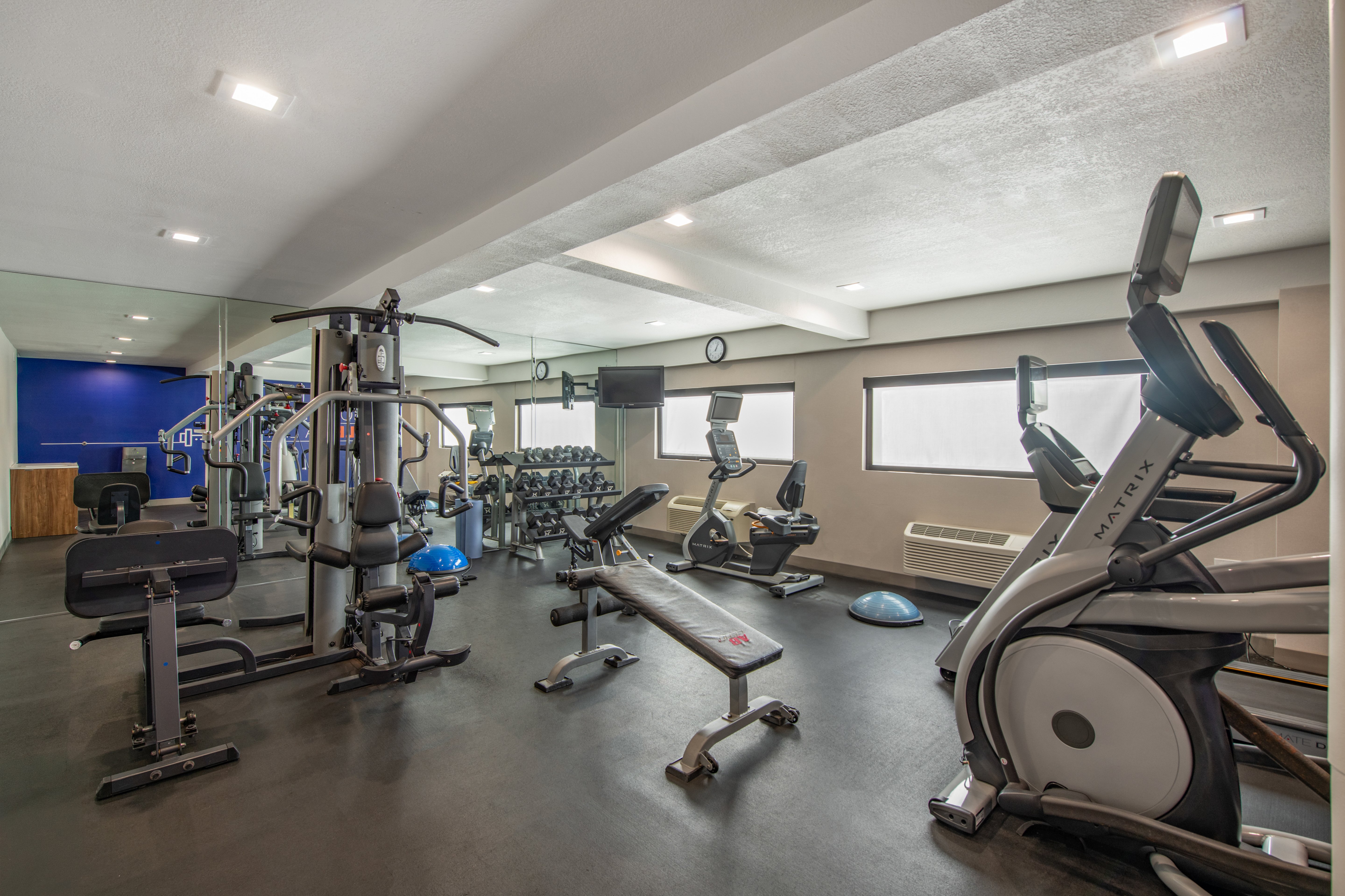 Holiday Inn Express San Diego South National City 46/73