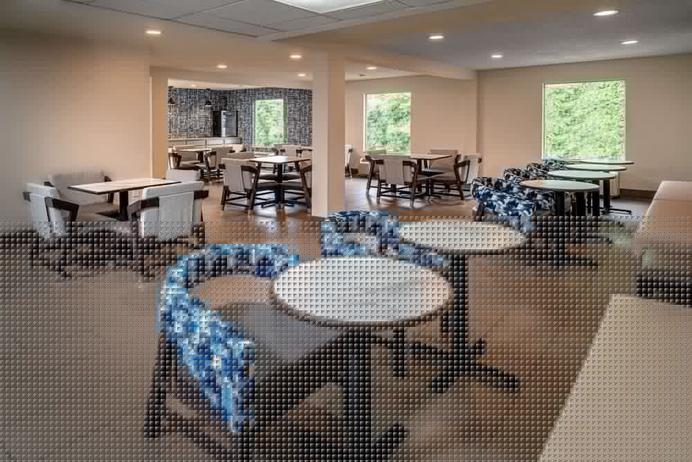 Clarion Pointe Beckley, WV 39/55