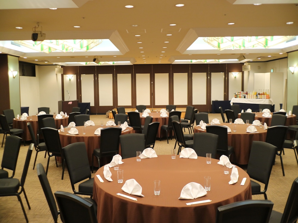 Apa Hotel Sapporo Odori Ekimae Minami 53/63