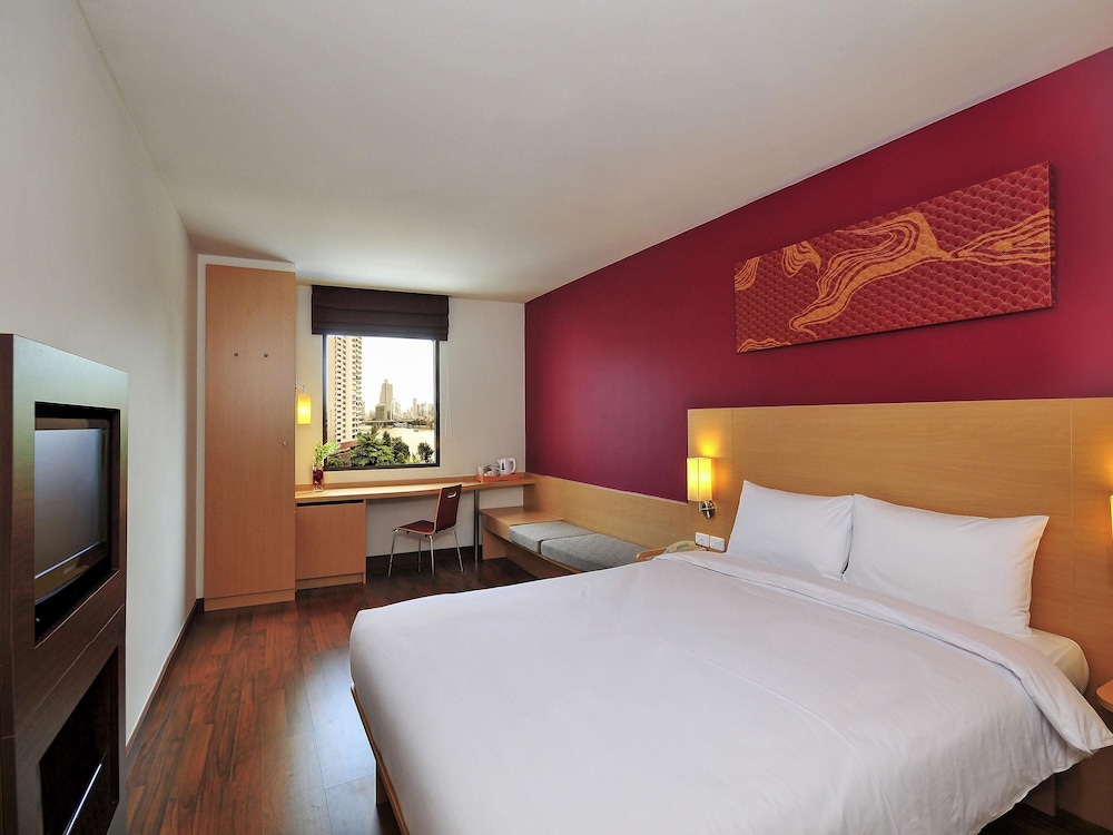 Ibis Bangkok Riverside 27/66