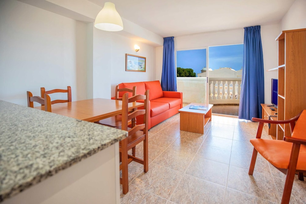 Hotel Servigroup Romana 28/50