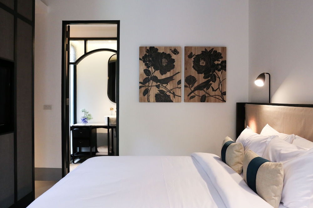 HOTEL DES ARTISTS PING SILHOUETTE 15/58