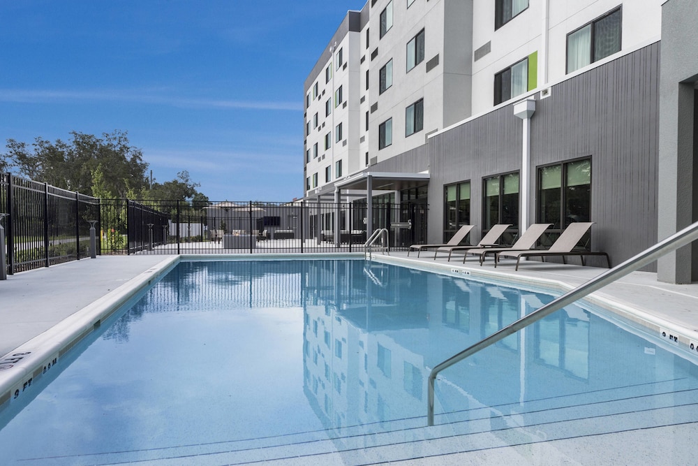 Courtyard By Marriott Tampa Northwest/Veterans Expressway 4/50