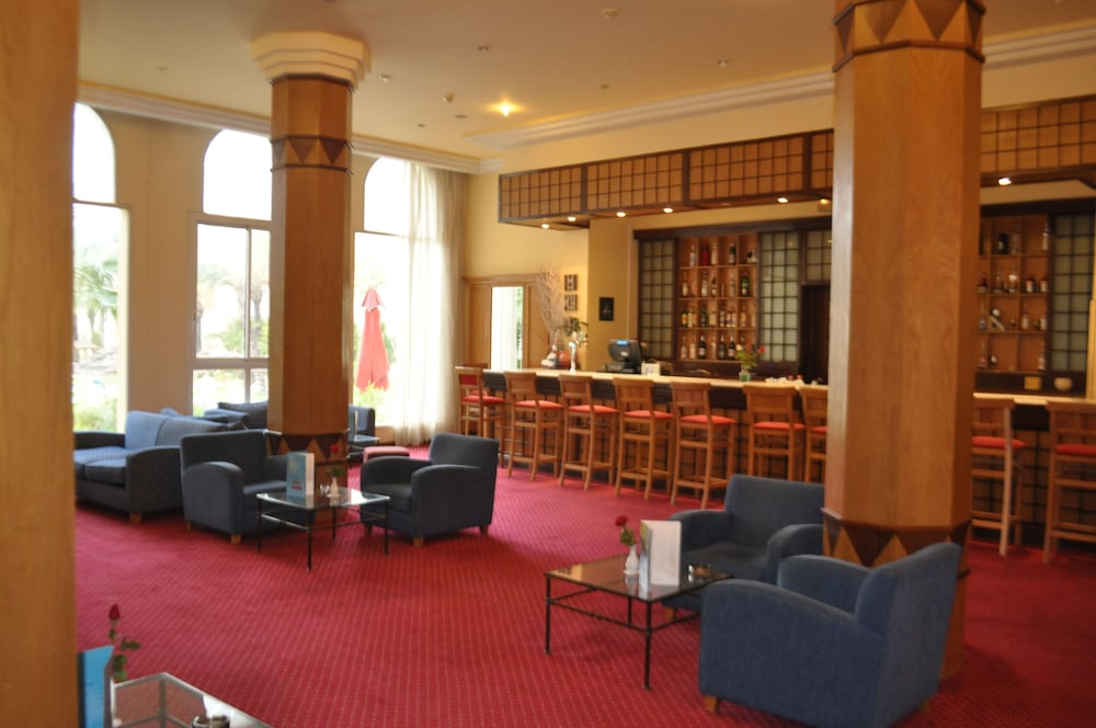 Marina Palace 46/69