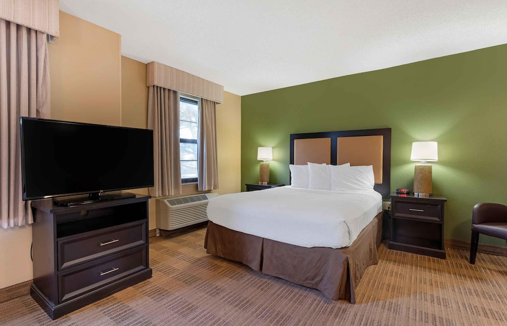 Extended Stay America Oakland - Alameda Airport 20/48
