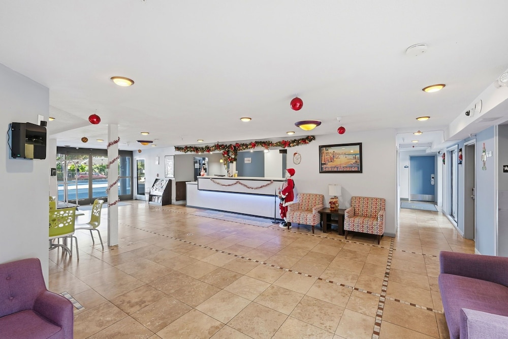 Hotel Solares 11/68