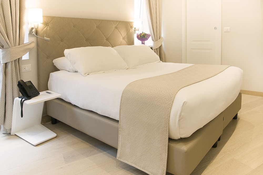 Hotel Scalinata Di Spagna 40/78