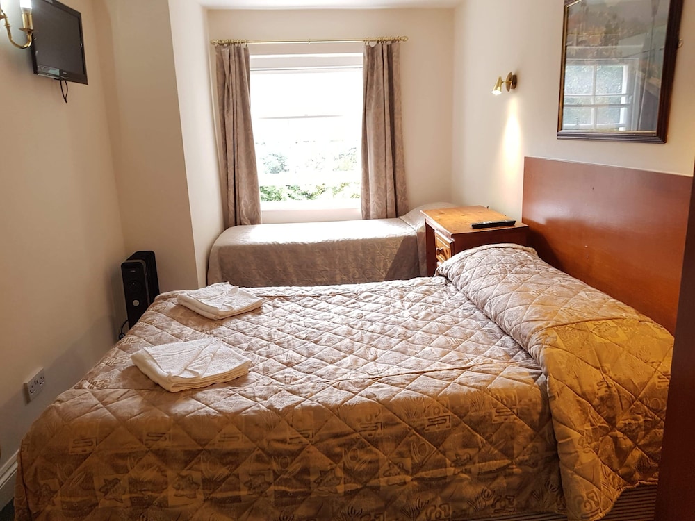 ROOM, TRIPLE