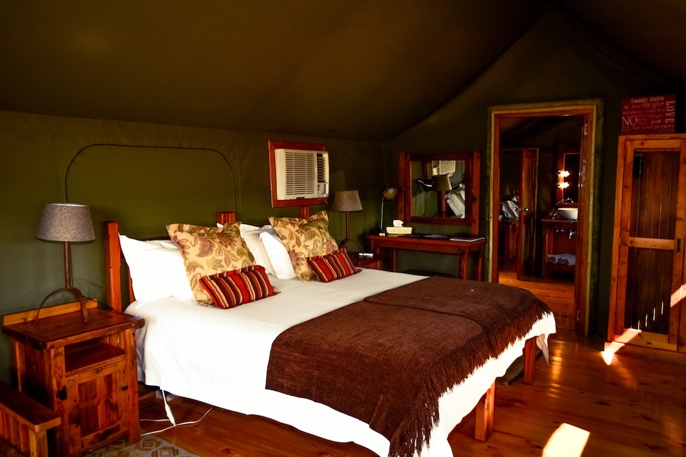 Buffelsdrift Game Lodge 14/73