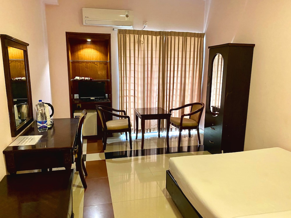 Nirvana Inn 16/50