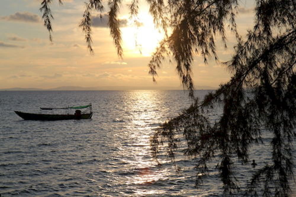 Sahaa Beach Resort 34/48