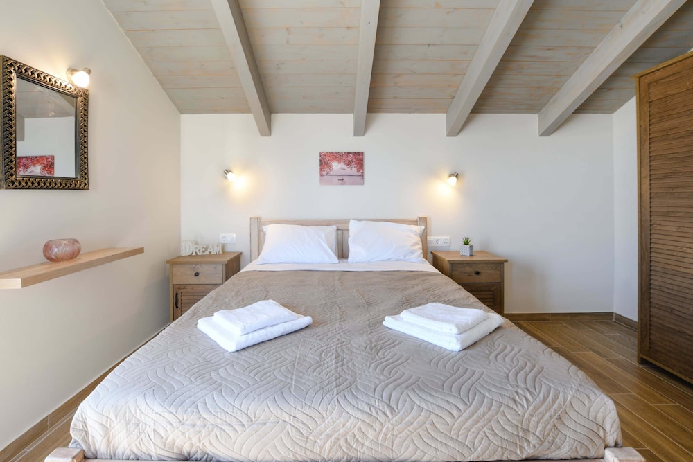 Arismari Villa - Private Pool 2/17