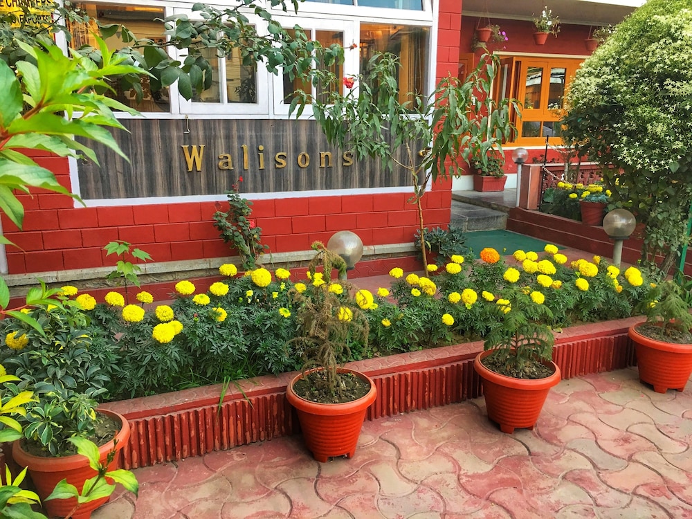 Walisons Hotel 35/41