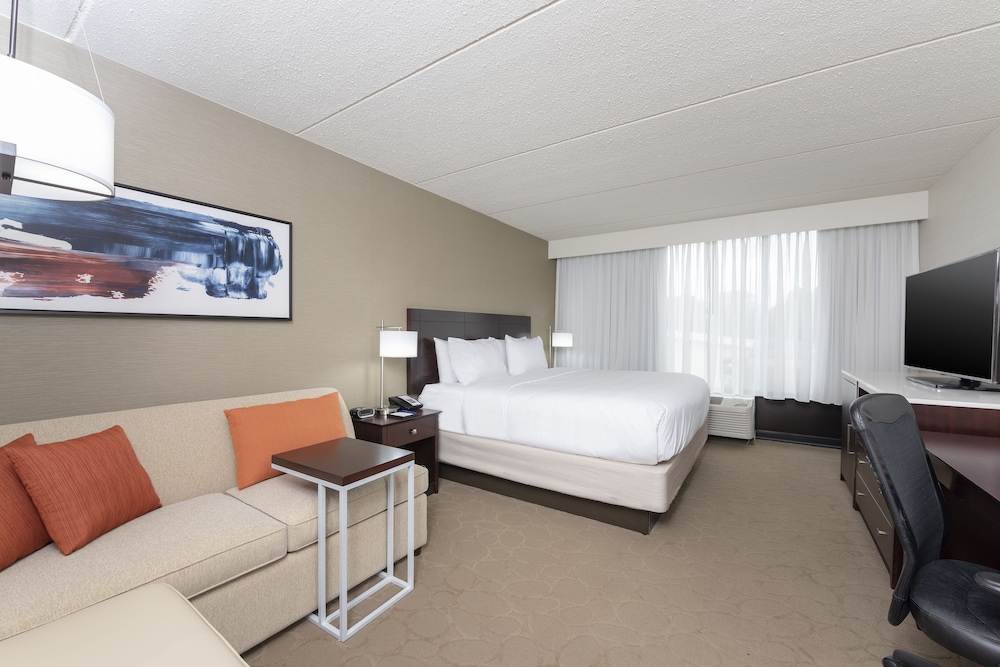 Delta Hotels By Marriott Kalamazoo Conference Center 12/50