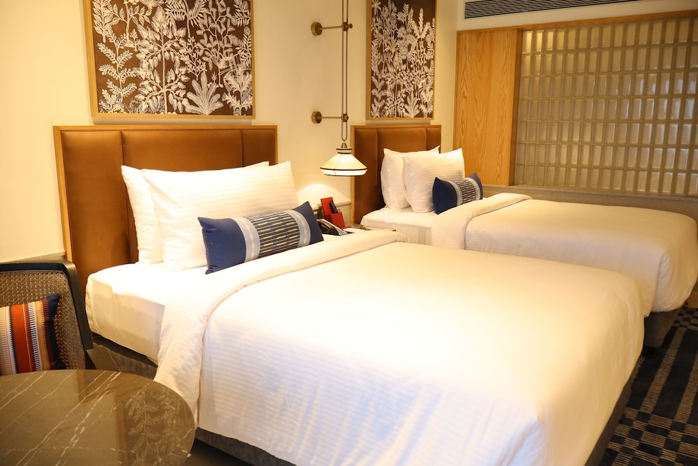 Athiva Resort & Spa Khandala 18/48