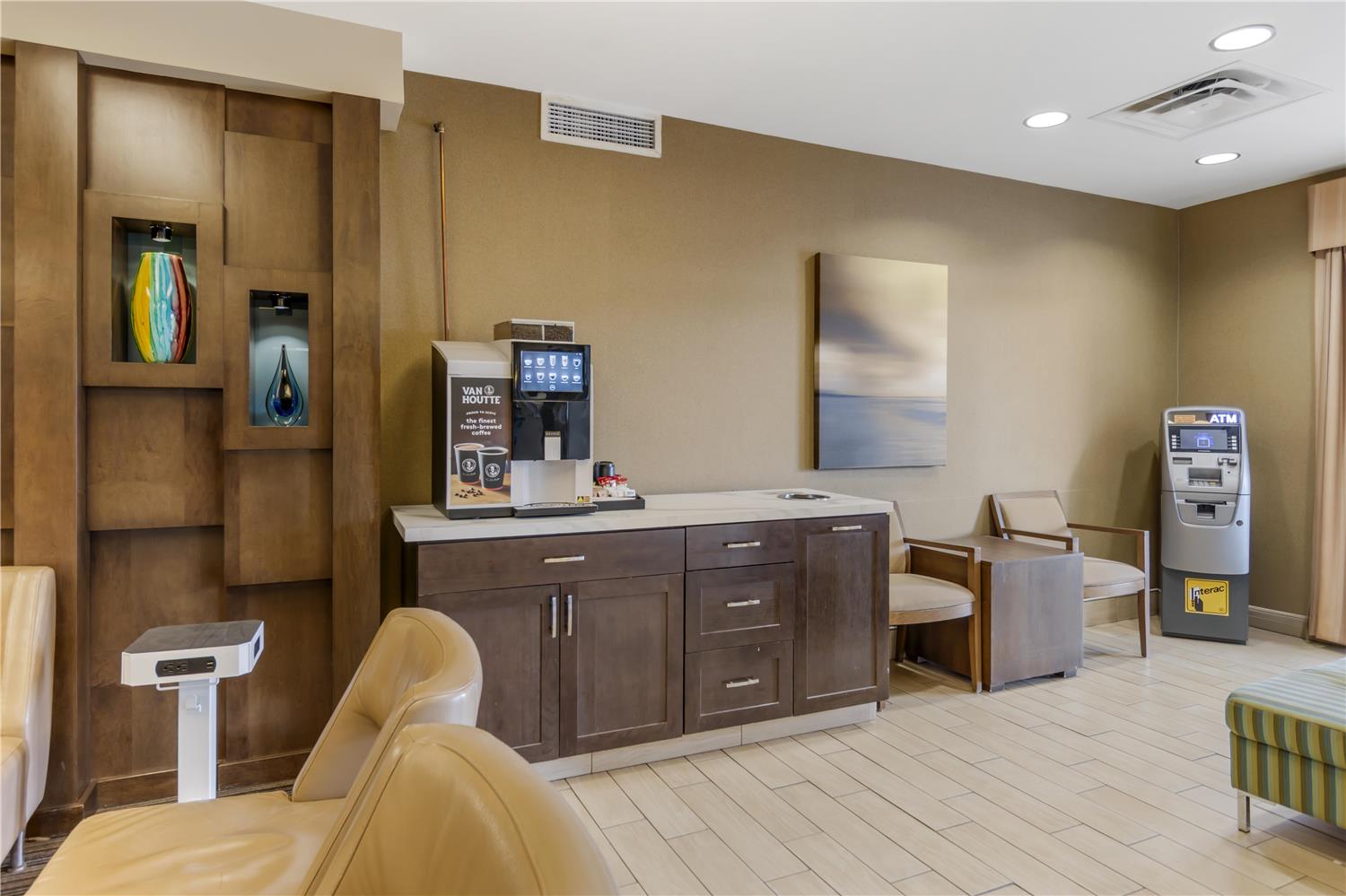 BEST WESTERN PLUS Winnipeg West 3/16