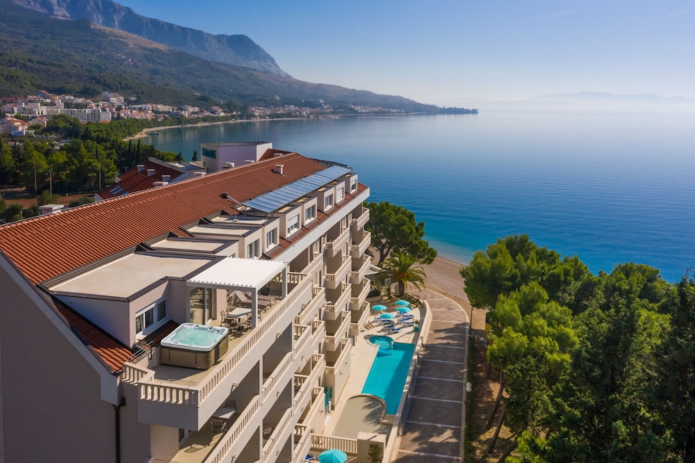 APARTHOTEL TAMARIS in TUCEPI