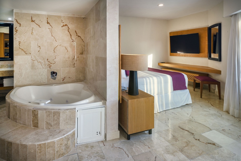 Viva Azteca by Wyndham A Trademark All Inclusive Resort 38/84