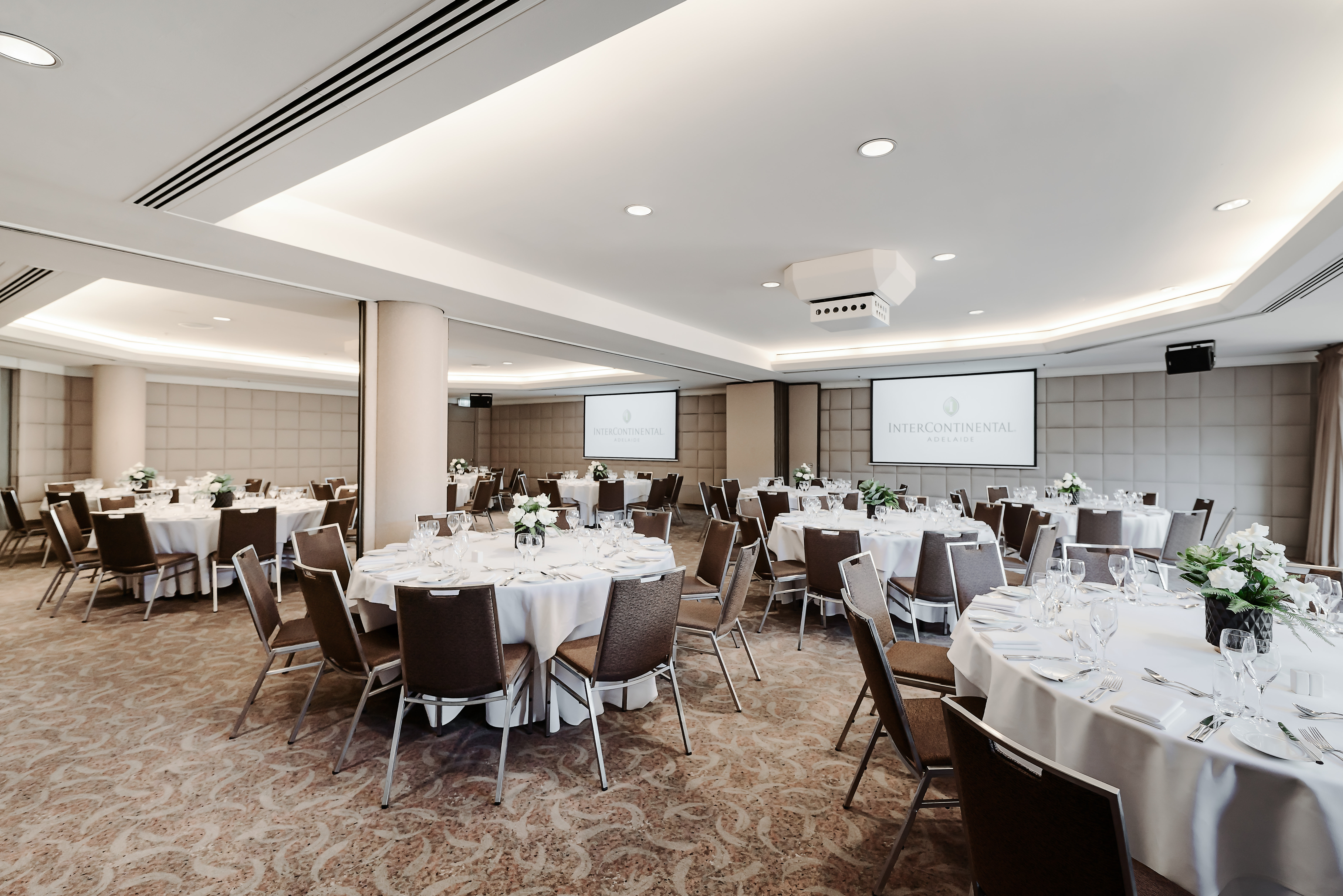 Intercontinental Adelaide 60/82