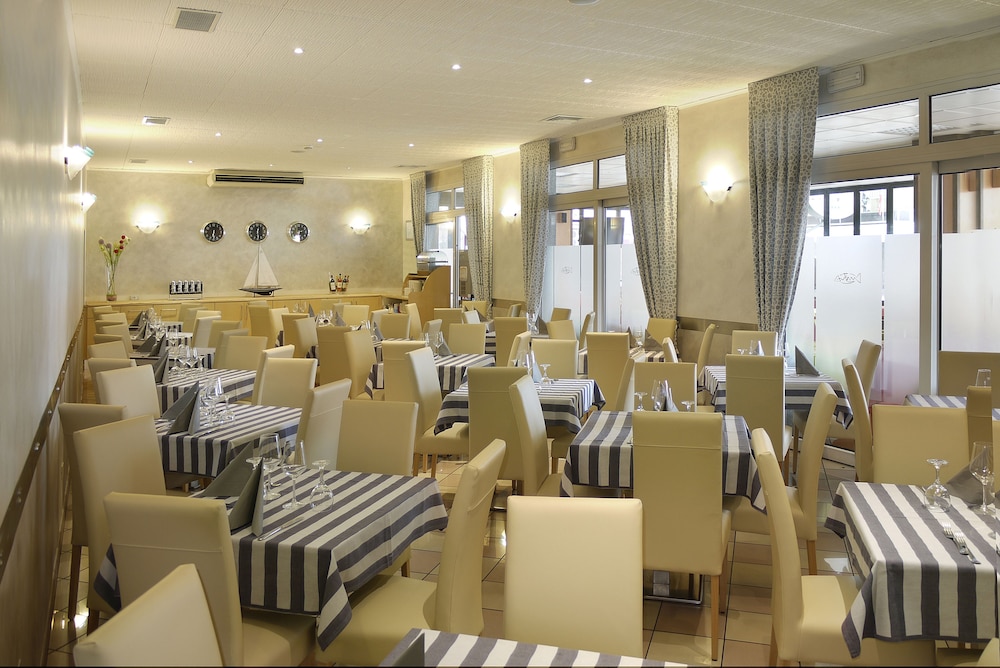 Hotel Storione 36/48