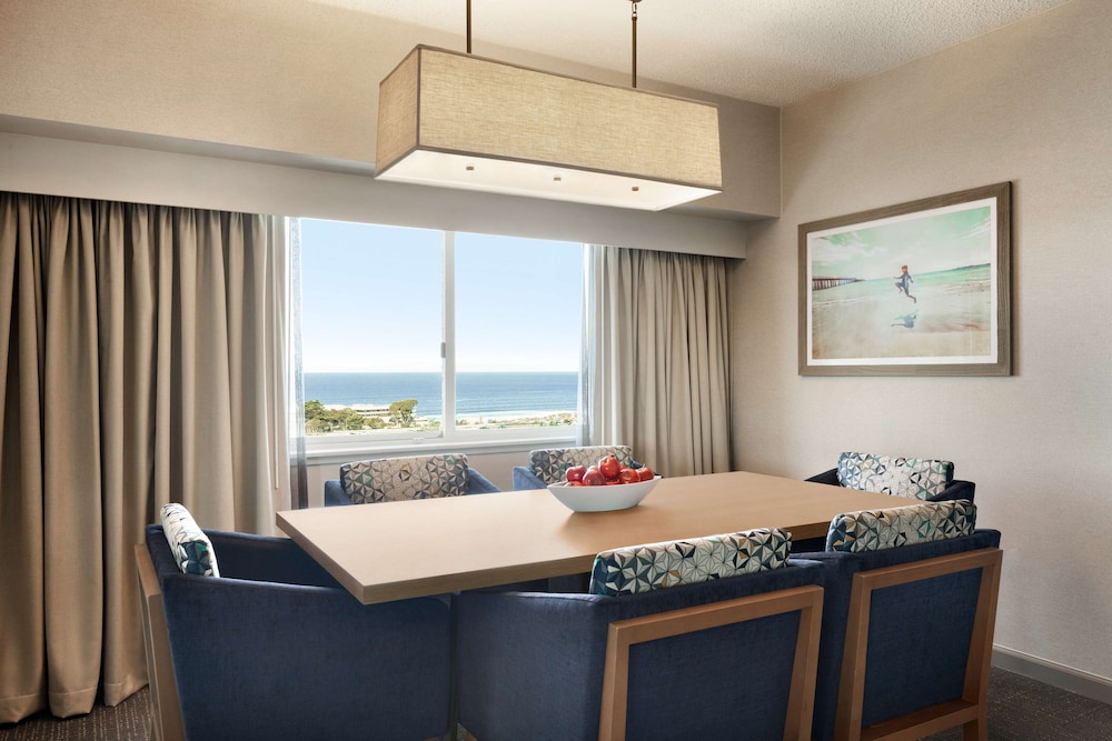 Embassy Suites by Hilton Monterey Bay Seaside 43/65