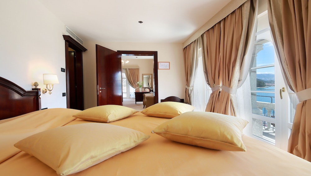 Arbiana Heritage Hotel 14/78