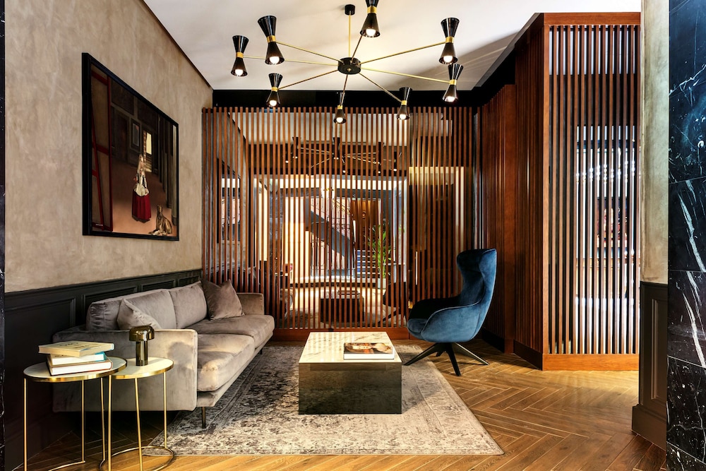 RADISSON BLU MADRID PRADO 51/74